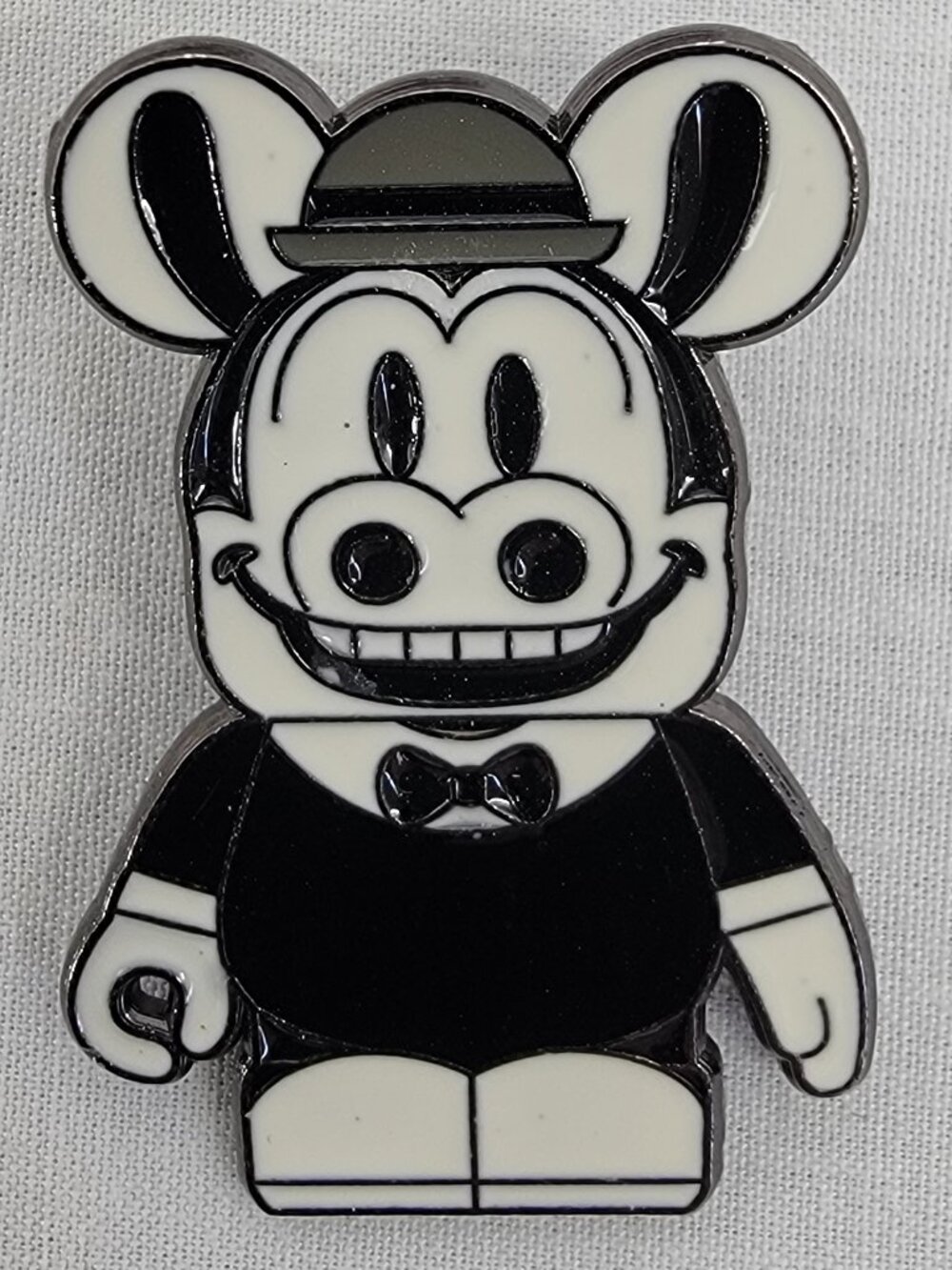 DISNEY Pin Trading ~ Vinylmation/Classic Characters ~ Horace ~ 2013 ~ P08